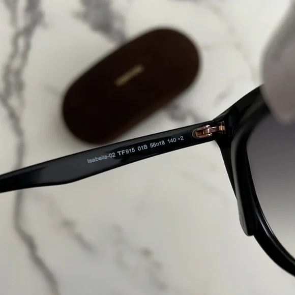 Authentic Tom Ford Sunglasses - Picture 4 of 7
